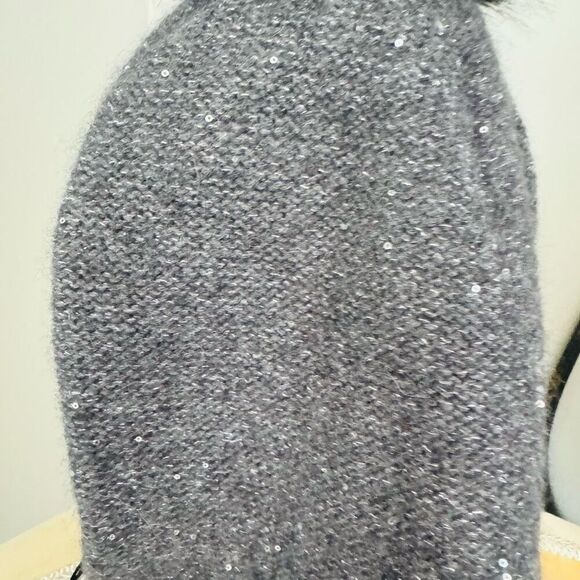 Sofia Cashmere Sequin 100% Cashmere Beanie with Faux Fur Pompom Gray/Black,‎ NWT main image 5
